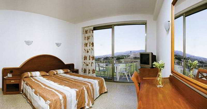 ホテル マーフィル サンアントニオアバド エクステリア 写真